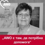 Portait Frau Weihnert mit Zitat aus der Pressemitteilung auf ukrainisch schwarz-weiß