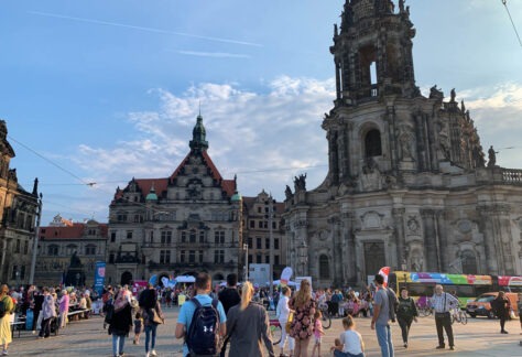 Foto von der Augustusbrücke auf das Gastmahl und die Dresdner Altstadt