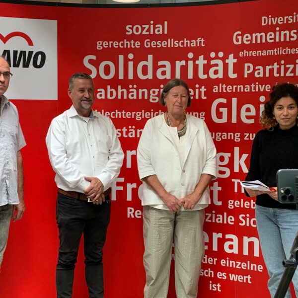 Ulrich Karg, Jens Krauße, Kathrin Sonnenholzner, Hanna Schwarz mit Blick in die Kamera