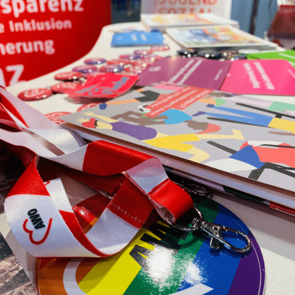 Give aways auf dem Tressen des AWO Stands