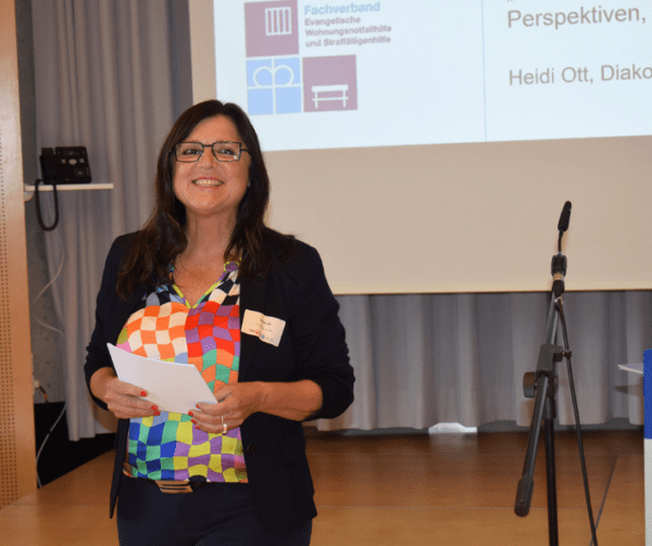 Heidi Ott auf dem Liga Fachtag Wohnungslosenhilfe