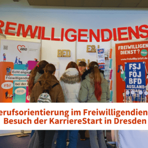 Freiwillige der AWO Sachsen beim Besuch der KarriereStart-Messe in Dresden
